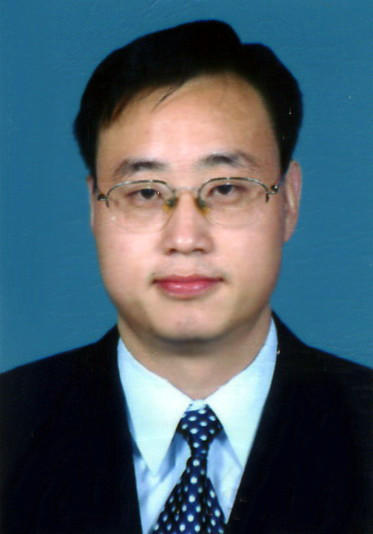 3-2-三级研究员-许生.jpg