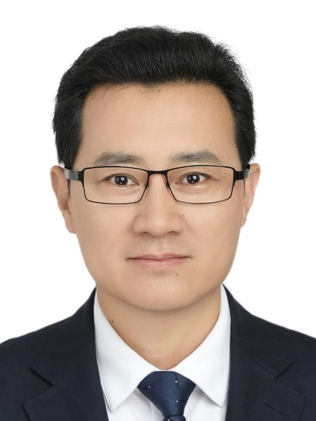 熊华文.jpg